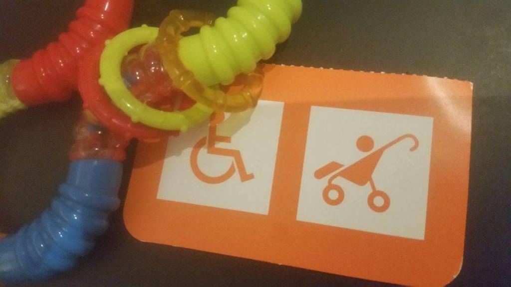 Flying with a 6-month-old vs Flying with a 5-month&nbsp;old